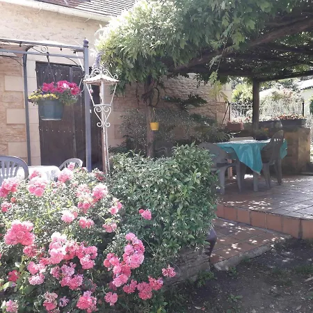 Bed & Breakfast Halte Aux Places Marcillac-Saint-Quentin