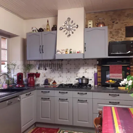 Halte Aux Places Bed & Breakfast