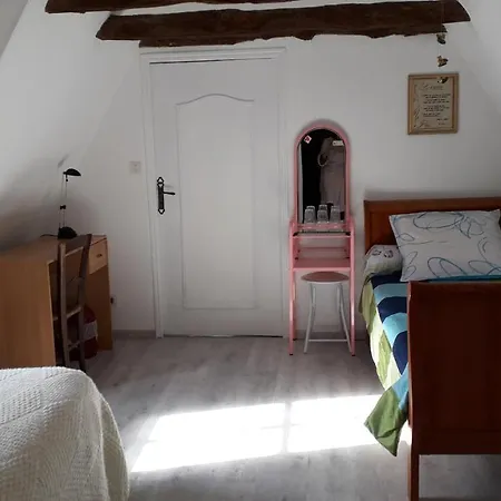 Halte Aux Places Bed & Breakfast Marcillac-Saint-Quentin