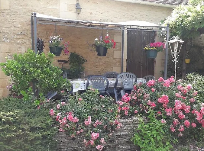 Halte Aux Places 3* Marcillac-Saint-Quentin